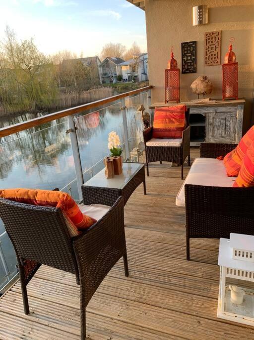 Blueberry Cottage - Lower Mill Estate Somerford Keynes Экстерьер фото
