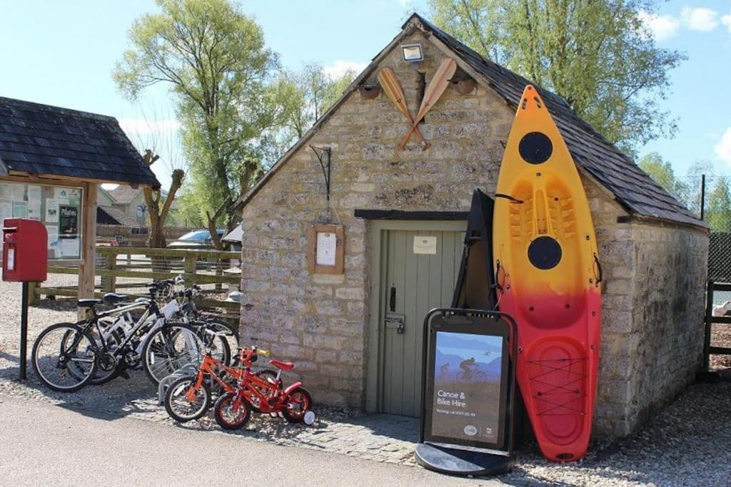 Blueberry Cottage - Lower Mill Estate Somerford Keynes Экстерьер фото