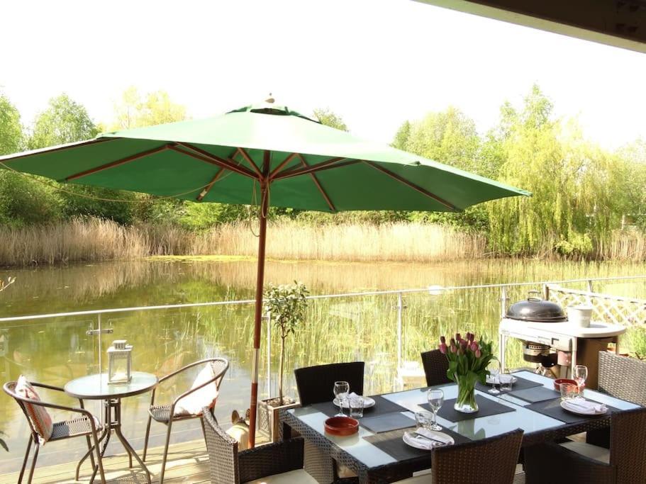 Blueberry Cottage - Lower Mill Estate Somerford Keynes Экстерьер фото